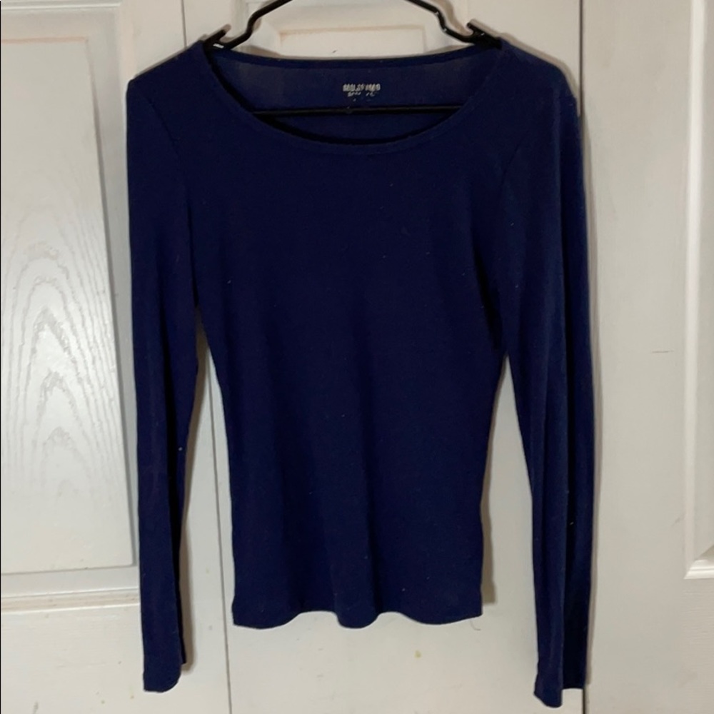 Blue long sleeve top